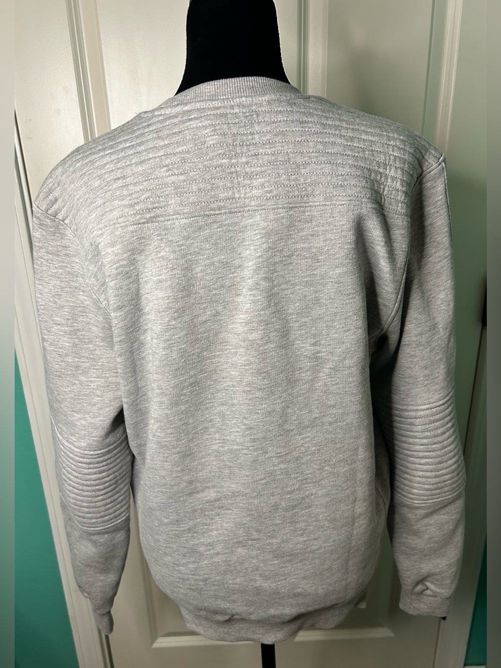 H&M Divided Light Gray Panel Detail Seam Crewneck Sweatshirt XS zipper details - Picture 3 of 10